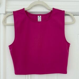 🦊 Yogalicious Fuchsia Sleeveless Muscle Tee